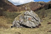56 A sx per Baita Cancervo, noi proseguiamo a destra per Monte Cancervo